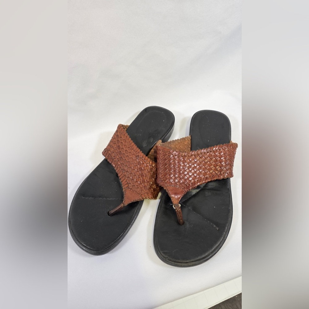 Faded Glory Brown Woven Leather Slip On Sandals Size 9
